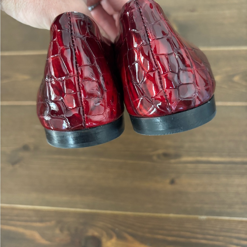 New Tamara Mellon Burgundy Croc-Embossed Flats EU 38.5 US 8 Genuine Leather - Picture 6 of 9